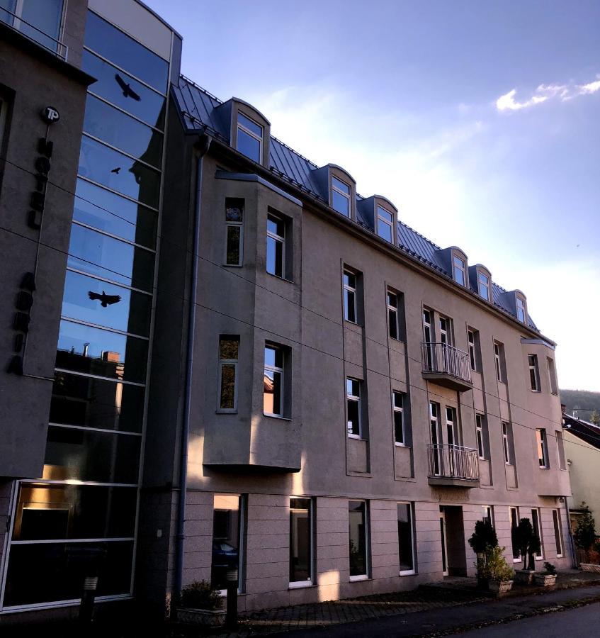 Hotel Adria Nova Dubnica Экстерьер фото