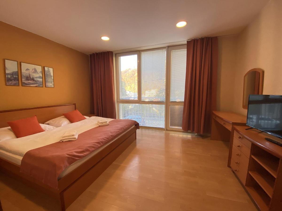 Hotel Adria Nova Dubnica Экстерьер фото