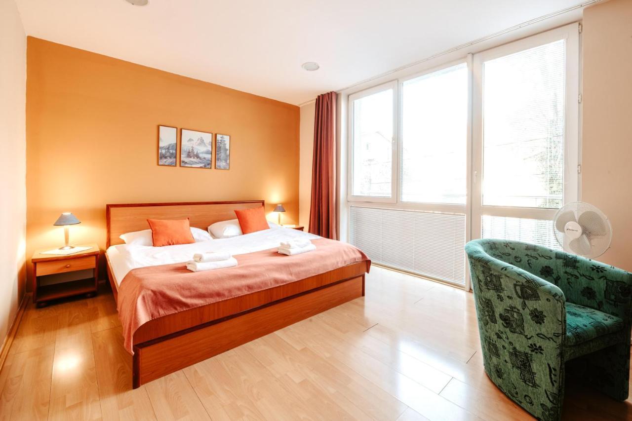 Hotel Adria Nova Dubnica Экстерьер фото