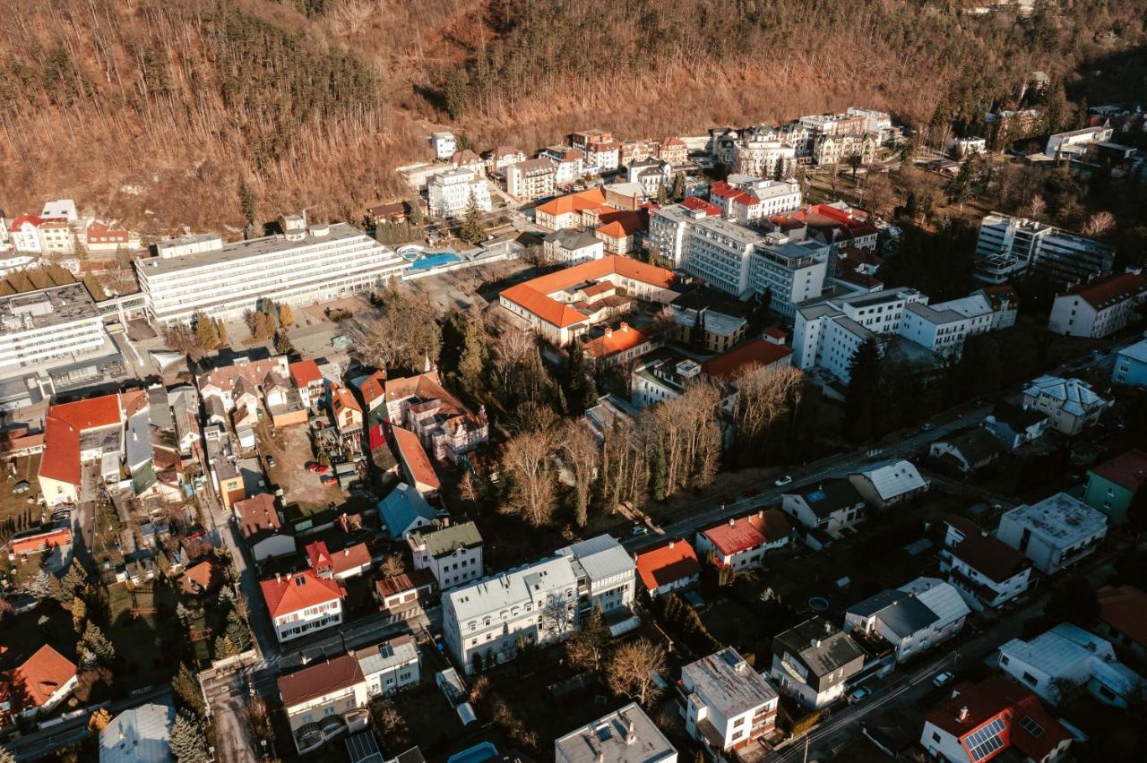 Hotel Adria Nova Dubnica Экстерьер фото
