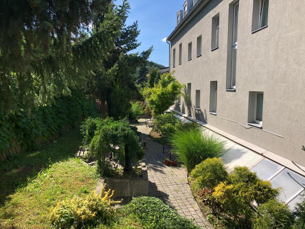 Hotel Adria Nova Dubnica Экстерьер фото