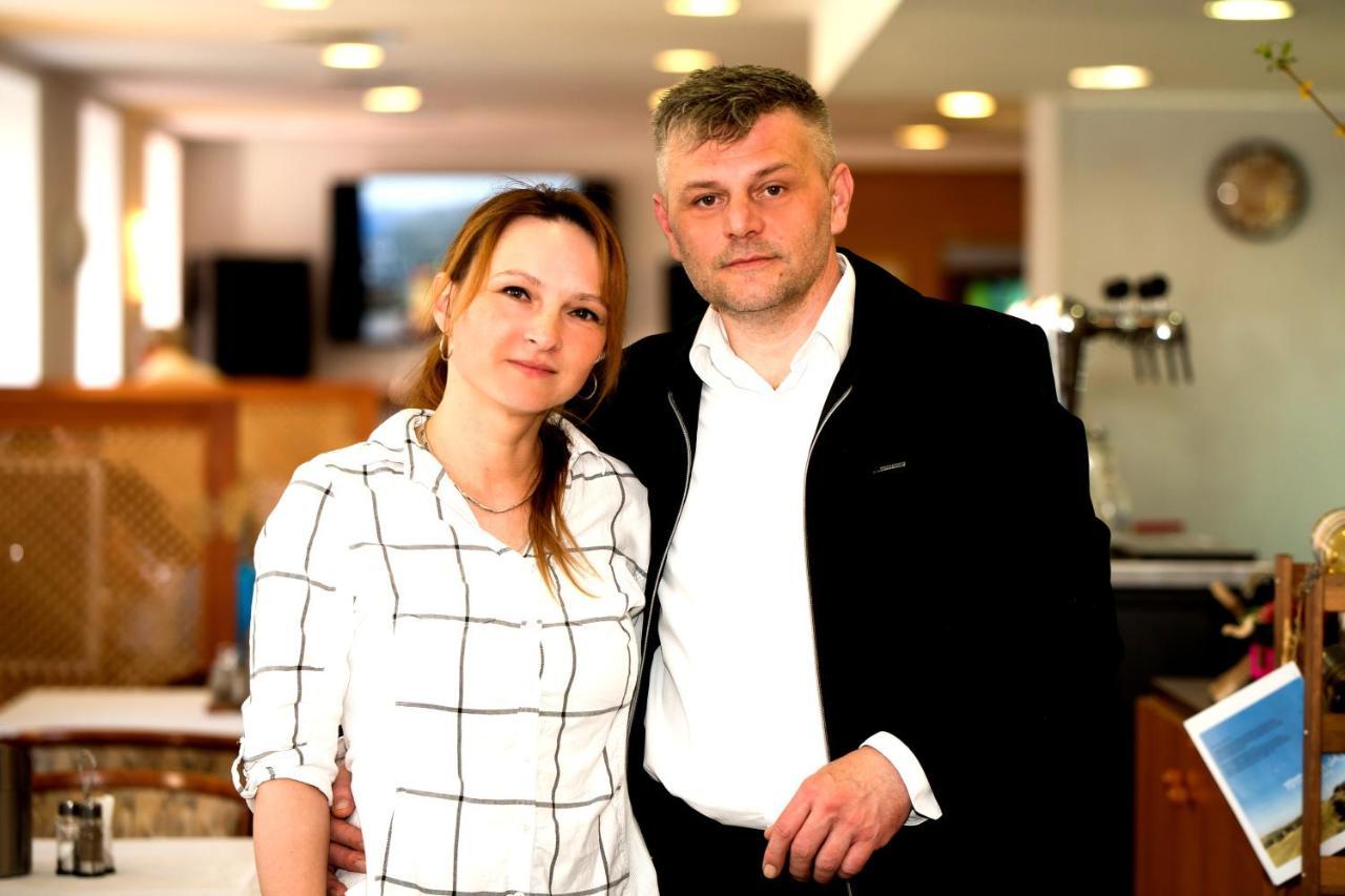 Hotel Adria Nova Dubnica Экстерьер фото